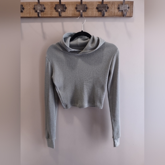 Harlow Cotton Blend Waffle Slim Crop Long Sleeve Hoodie In Green Size Small - Picture 4 of 6